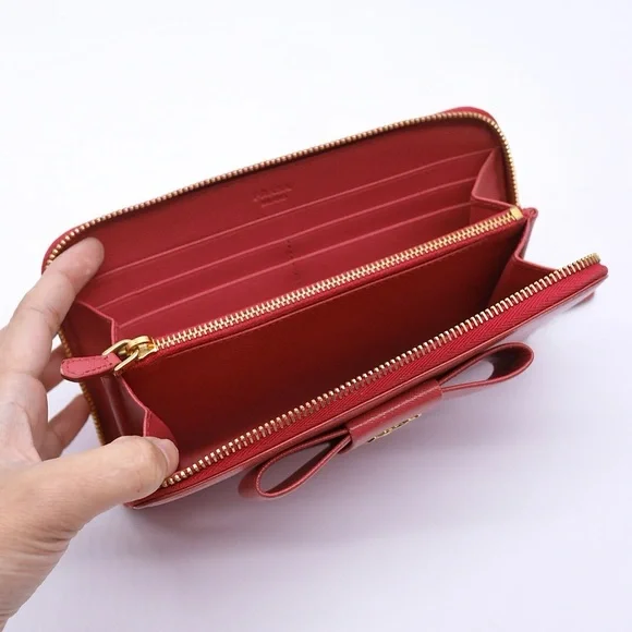 🍓PRADA Saffiano Wallet - Picture 4 of 11